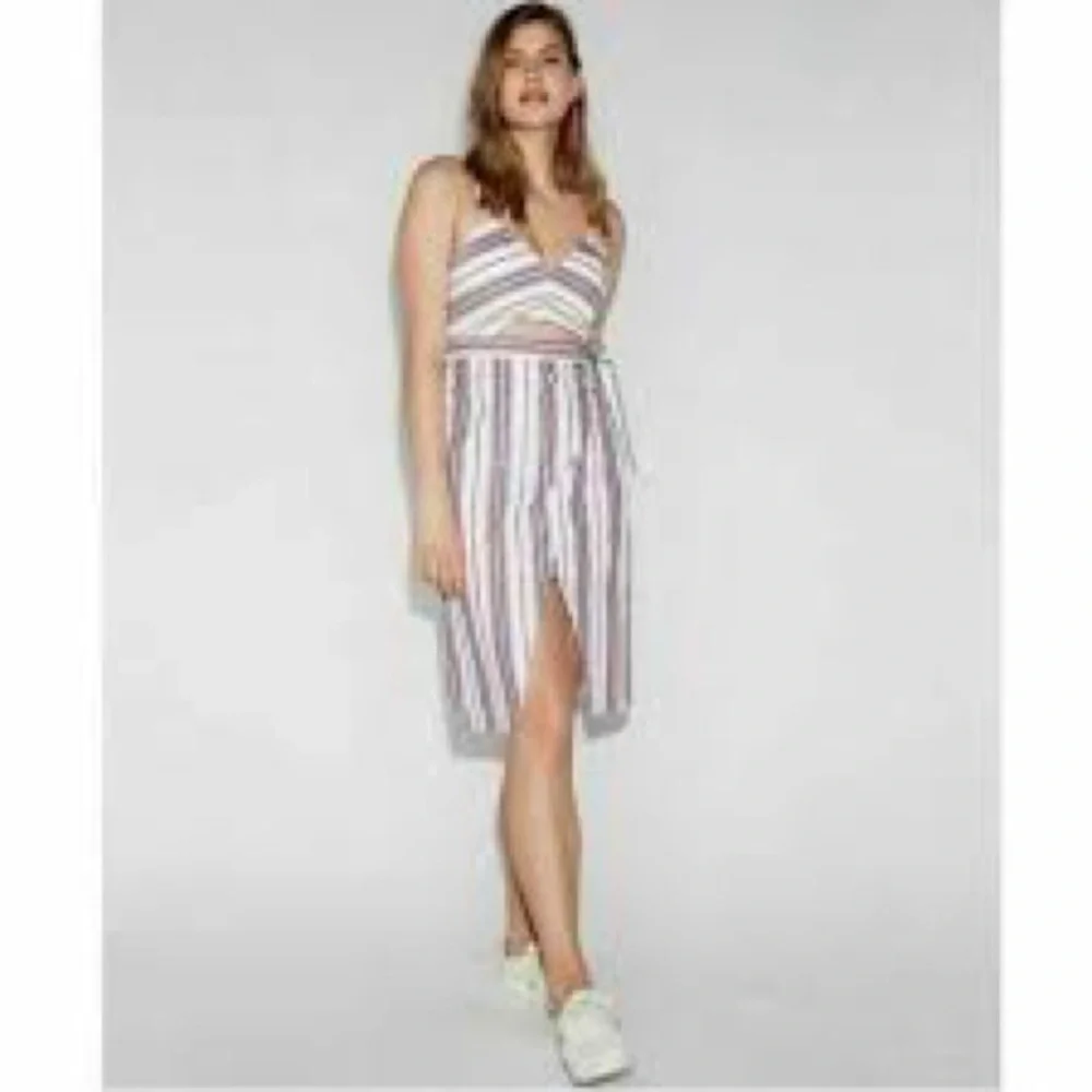 Express dress size 2 - Picture 1 of 7